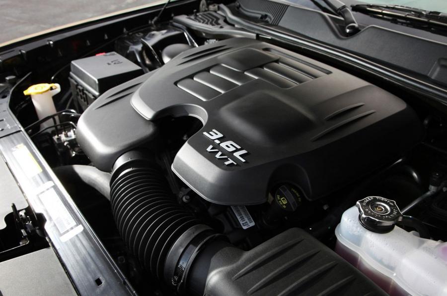  Dodge Challenger Rallye Redline 2012 года  (фото 4 из 25)